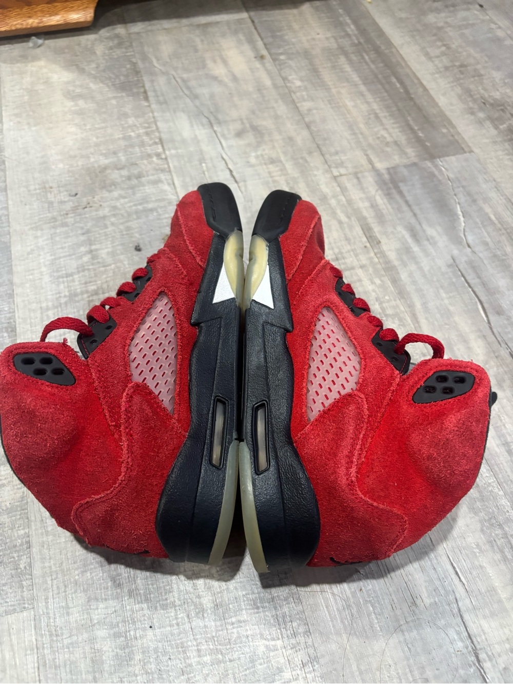 Jordan 5 Raging Bull, Size 5.5Y/7W - Picture 4 of 6